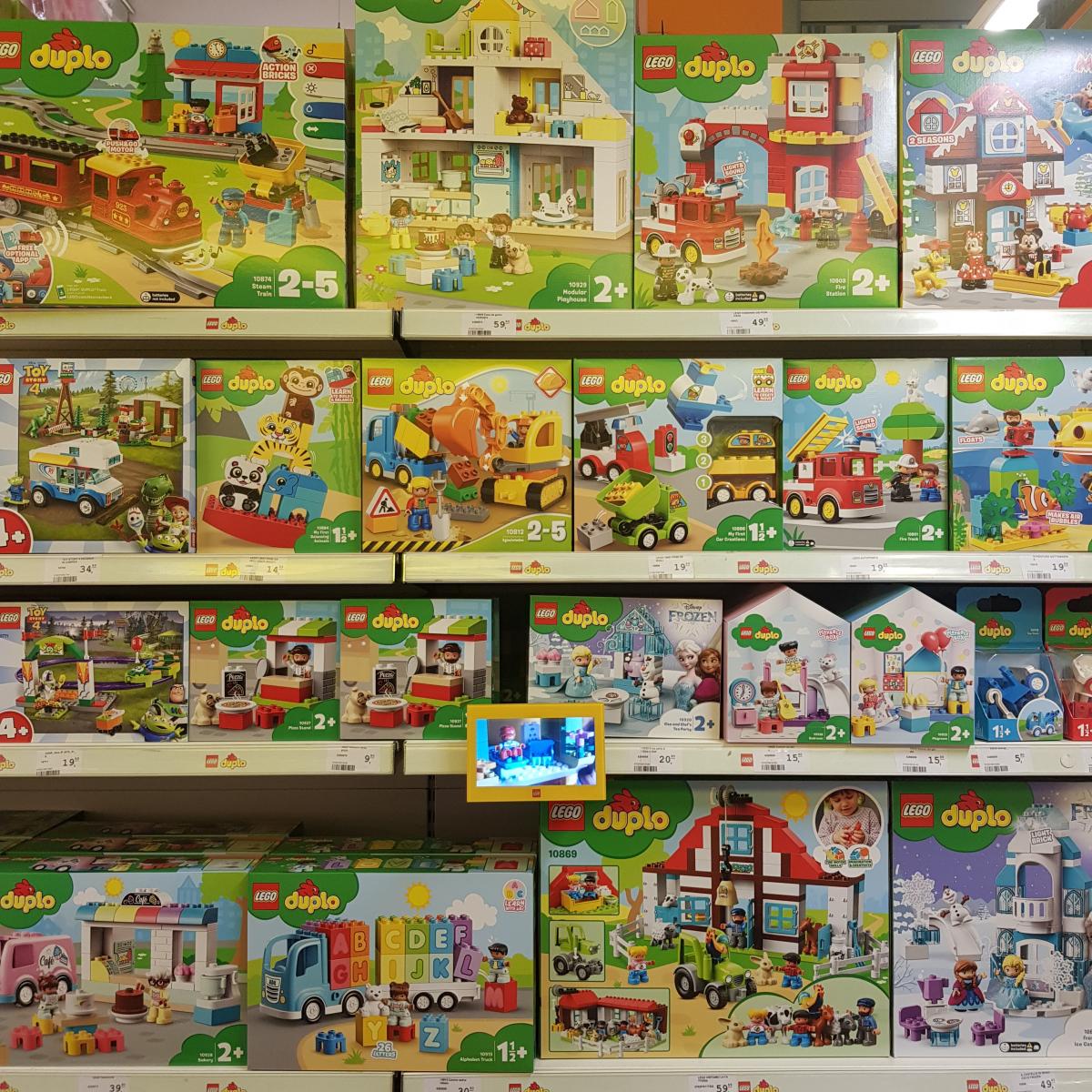 279730_LEGO_SALVATA.jpg