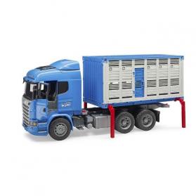 Scania_RSeries_camion_trasporto_bestiame_con_un_bovino